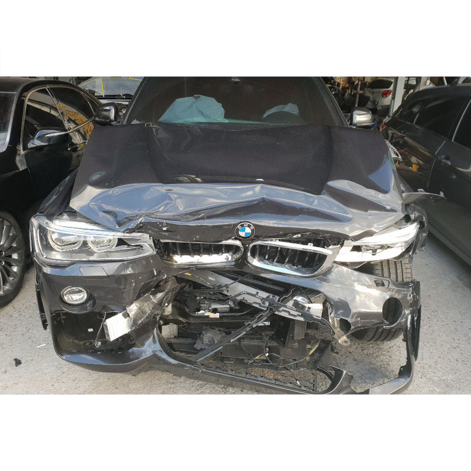 BMW X4 F26 중고부품