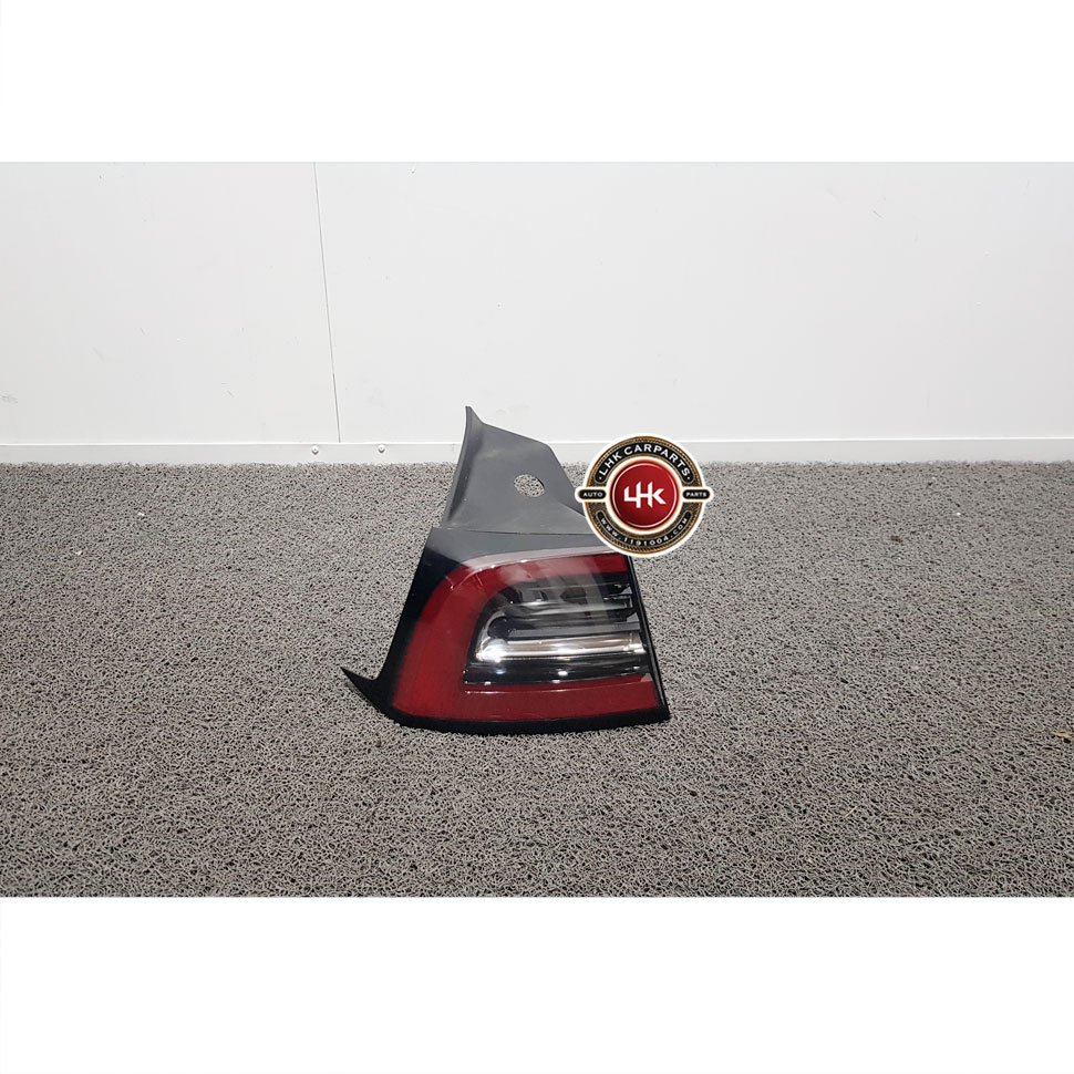 테슬라 모델y 20~현재 후미등 수입차중고부품