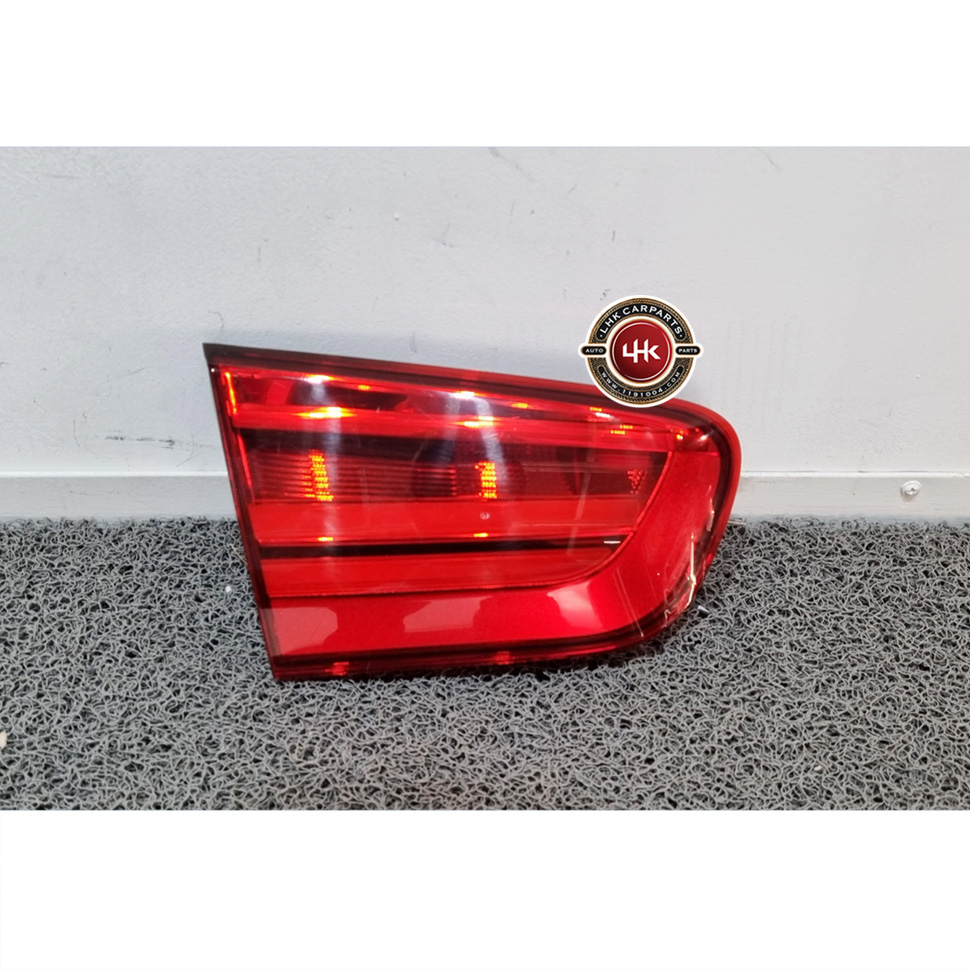 bmw 1시리즈 f20 후기형 15~19 트렁크등  수입차중고부품