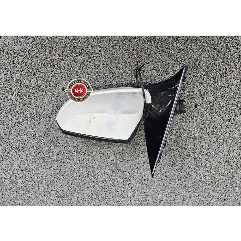 BMW 5시리즈 F10 전기형 09~10 운전석미러(거울x,하단카메라X)  수입차중고부품