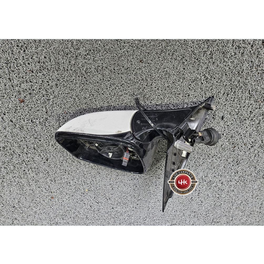 BMW 5시리즈 F10 전기형 09~10 운전석미러(거울x,하단카메라X)  수입차중고부품