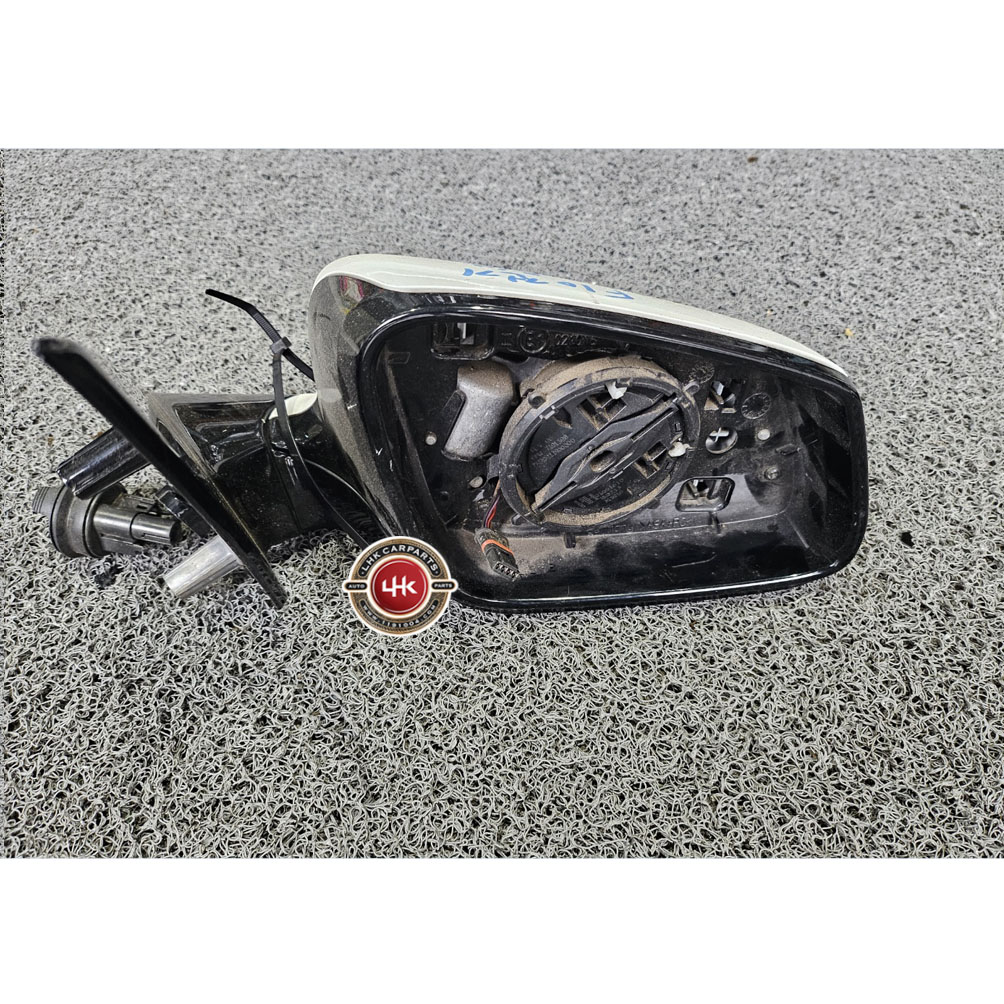 BMW 5시리즈 F10 전기형 09~10 운전석미러(거울x,하단카메라X)  수입차중고부품