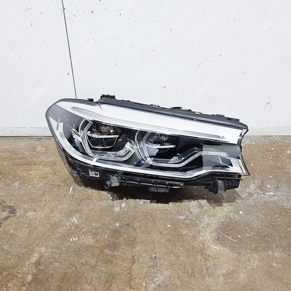 BMW 5시리즈 G30 전기 라이트 LED 수입차중고부품 17-19