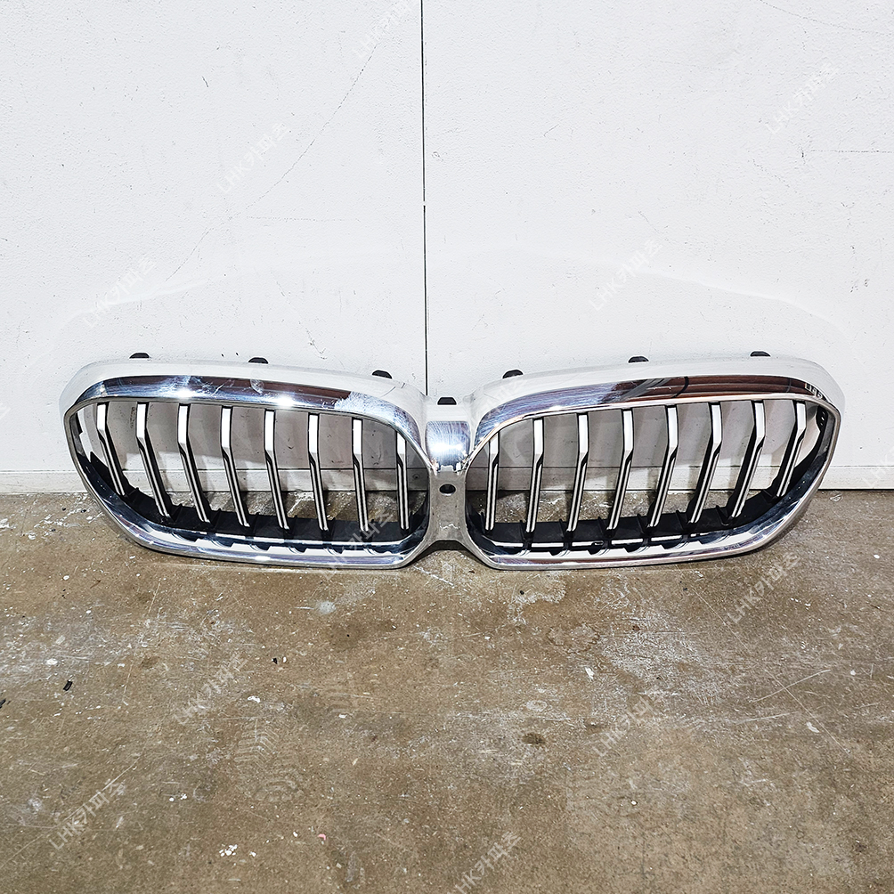 BMW 5시리즈 G30 후기 그릴 수입차중고부품 20-23