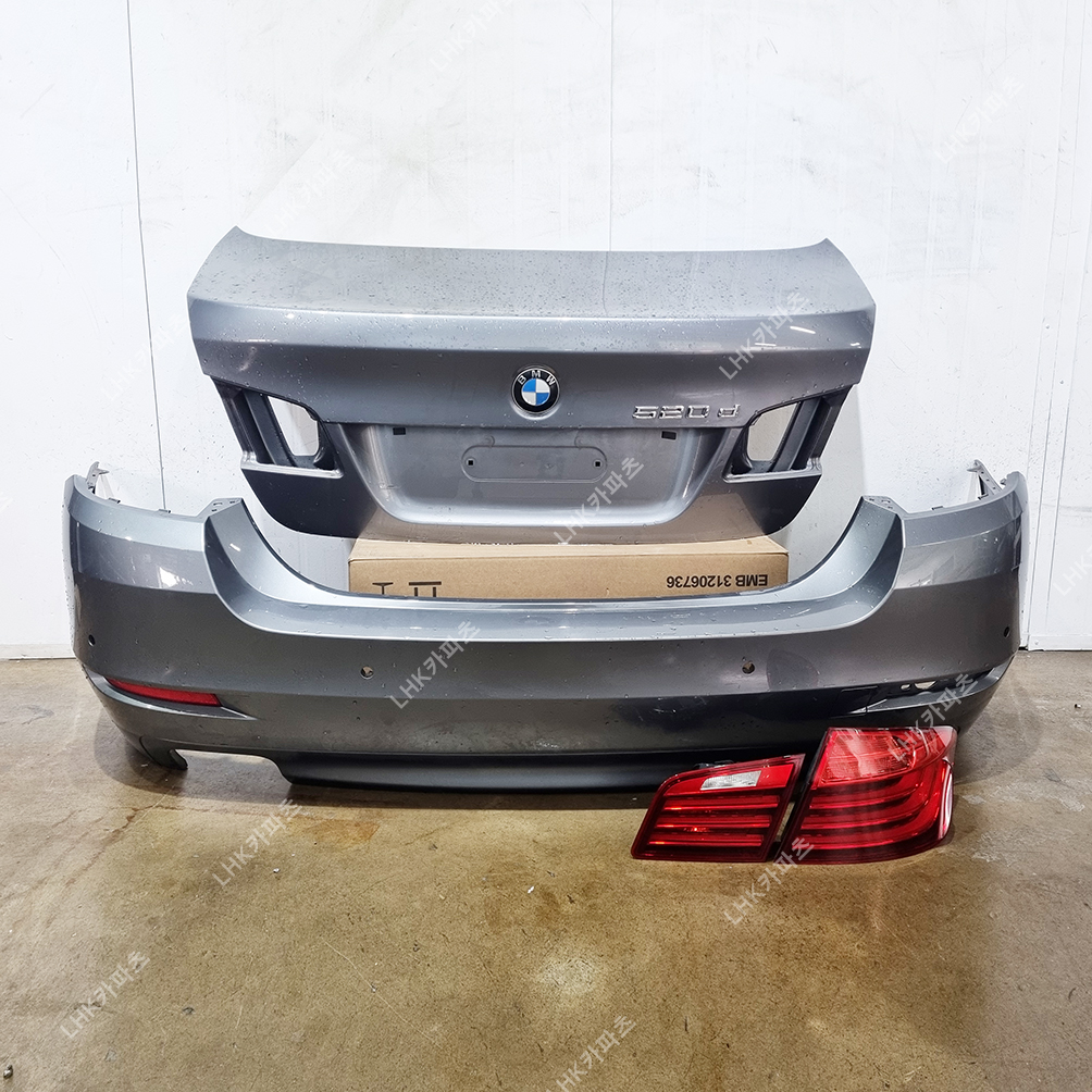 BMW 5시리즈 F10 후기 범퍼 트렁크 후미등 트렁크등 수입차중고부품 14-16