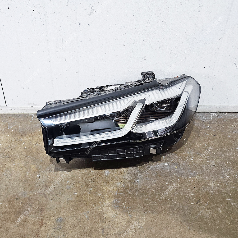 BMW 5시리즈 G30 후기 라이트 led 운전석 수입차중고부품 20-23