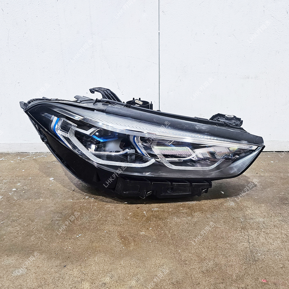 BMW M8 G15 라이트 수입차중고부품 19~24