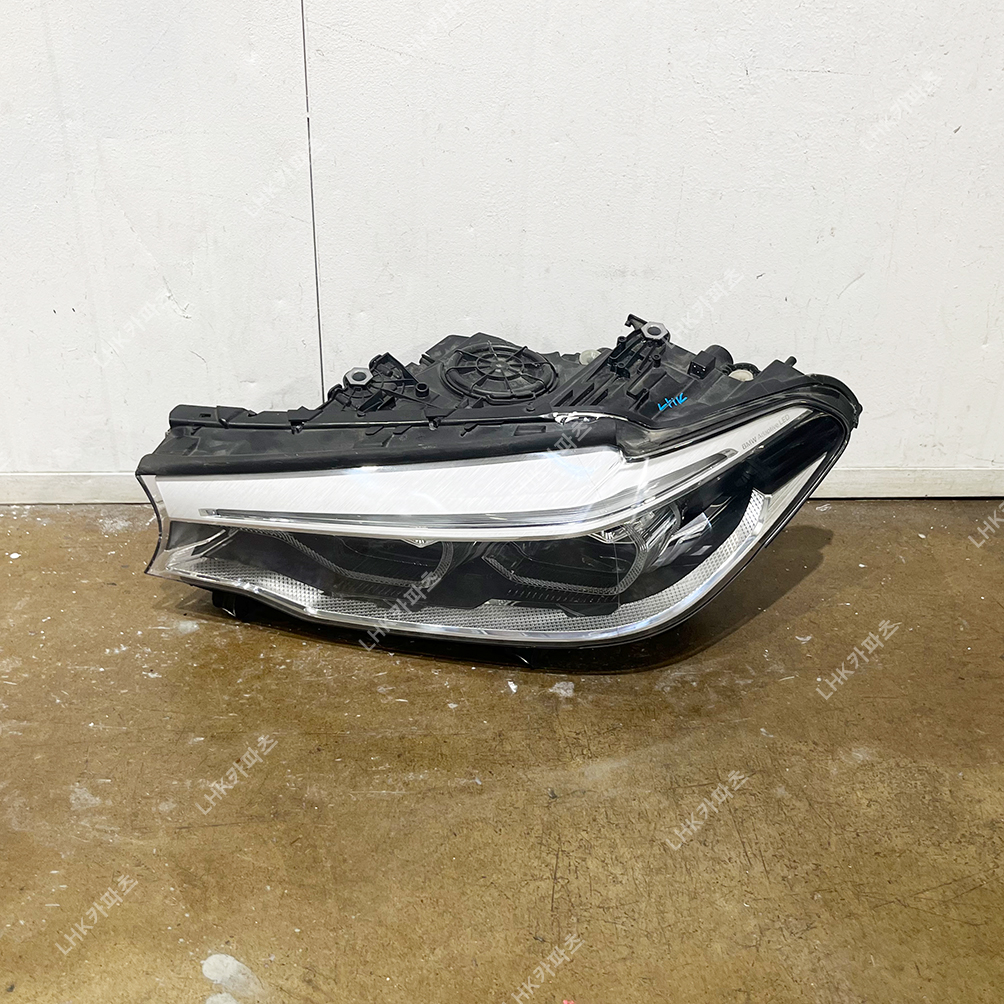 BMW 5시리즈 G30 전기 라이트 LED 수입차중고부품 17-19