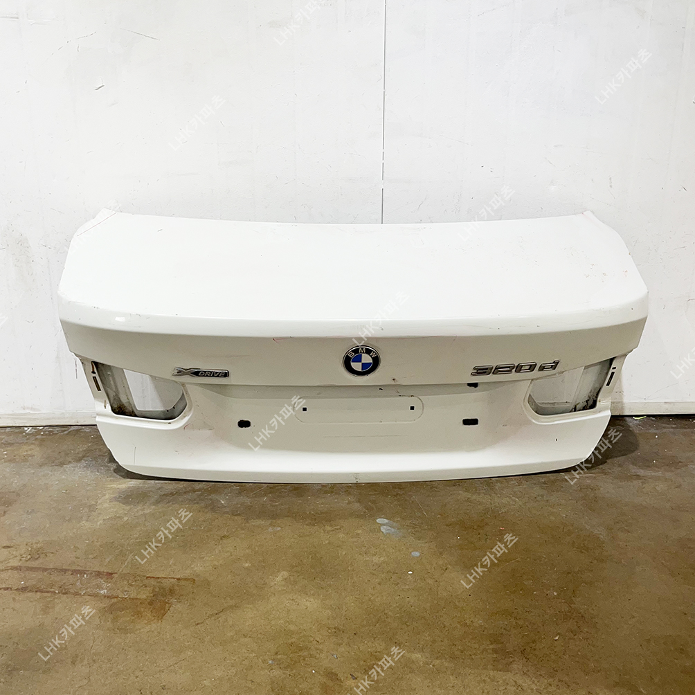 BMW 3시리즈 F30 후기 트렁크 수입차중고부품 16-19