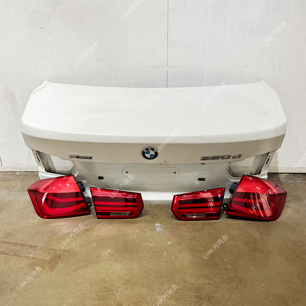 BMW 3시리즈 F30 후기 백도어 후미등 트렁크등 수입차중고부품 16-19