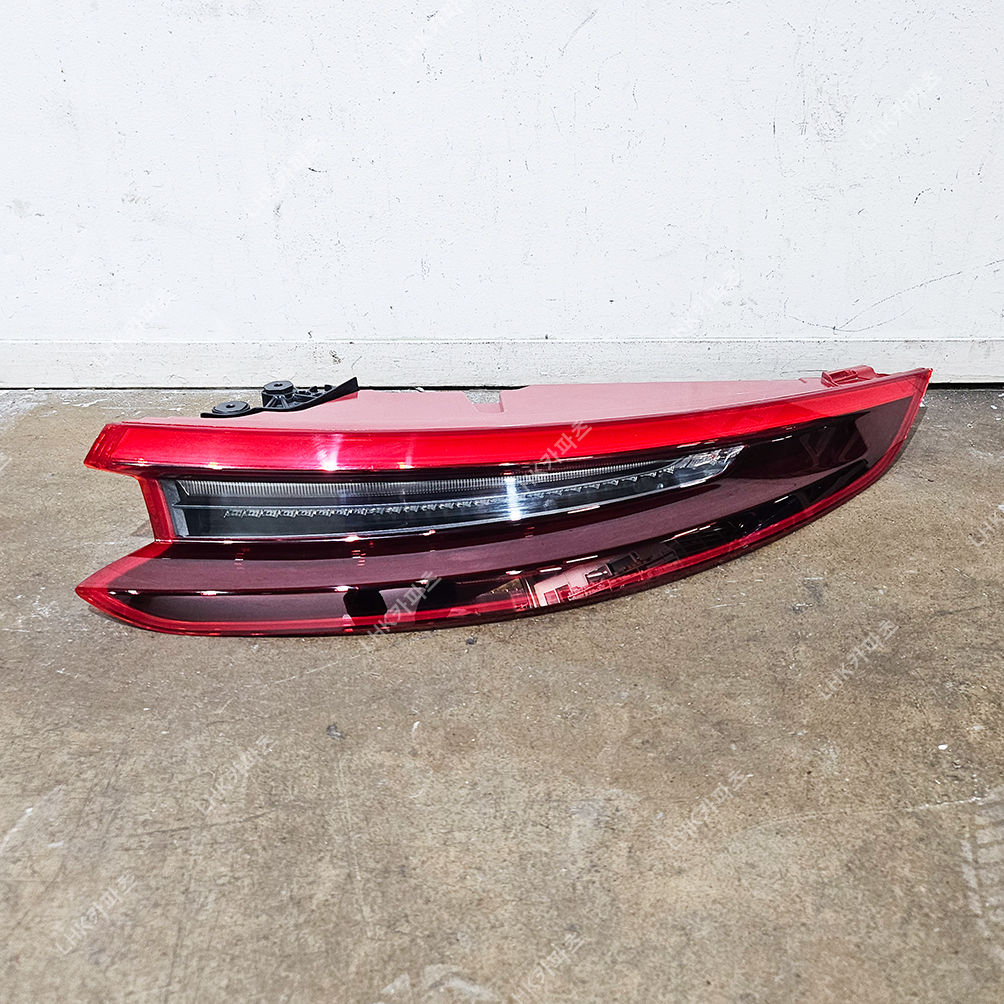 포르쉐 911 (991) 후미등 슈퍼카중고부품 16-20