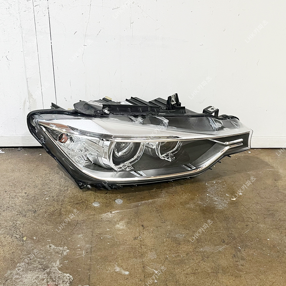 BMW 3시리즈 F30 전기 라이트 제논 조수석 수입차중고부품 12-15