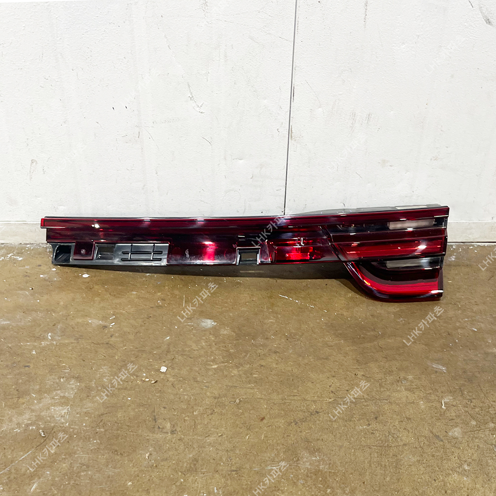 포르쉐 파나메라 971 트렁크등 슈퍼카중고부품 20~24