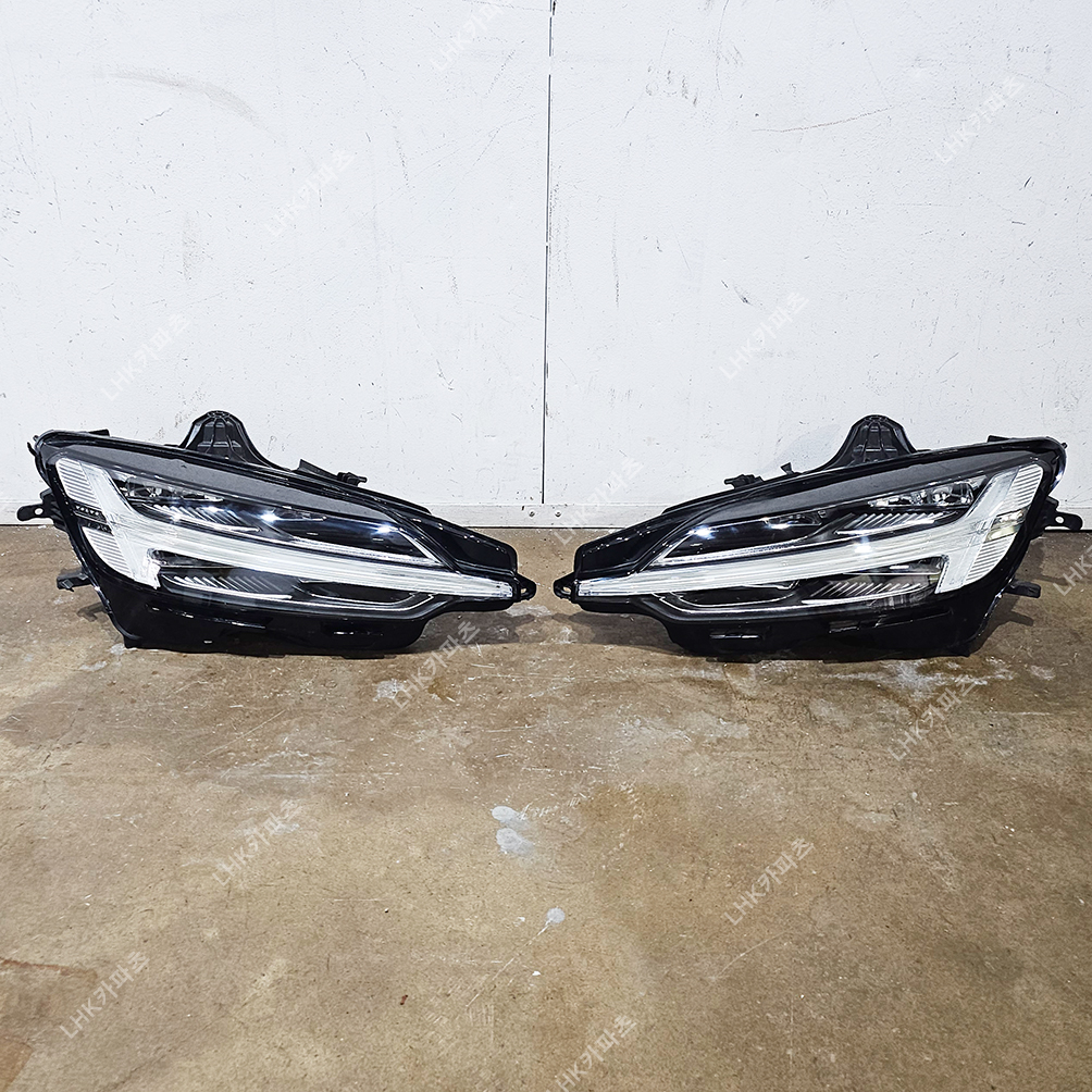 볼보 V60 3세대 크로스컨트리 라이트 수입차중고부품 19~24