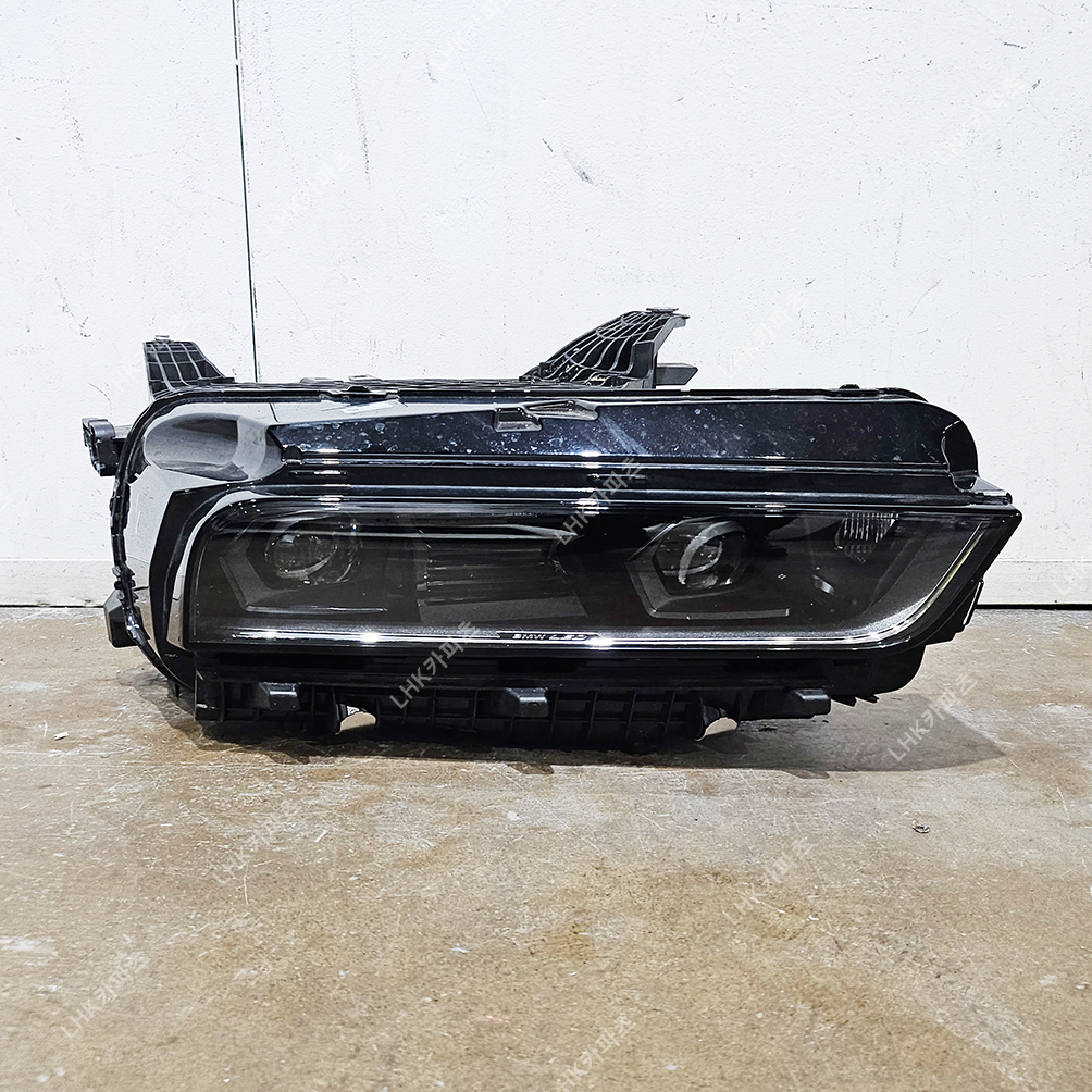 BMW 7시리즈 g70 라이트 하단 수입차중고부품 22-24