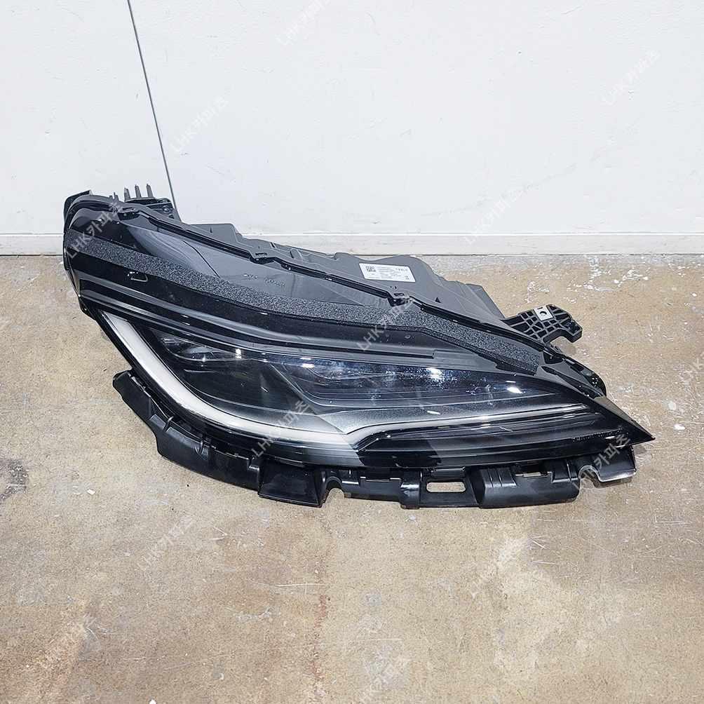 테슬라 모델3 하이랜드 라이트 수입차중고부품 24~25