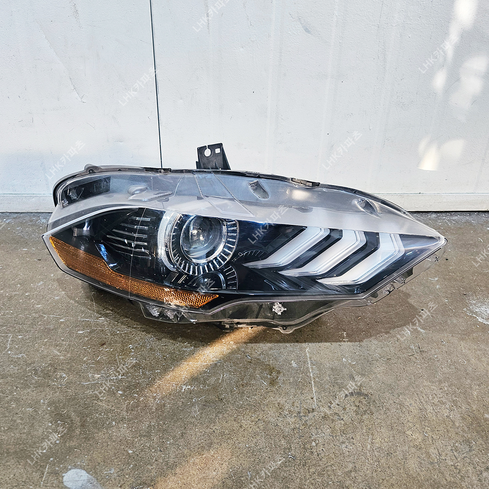 포드 머스탱 6세대 후기형 라이트 수입차중고부품 18-23