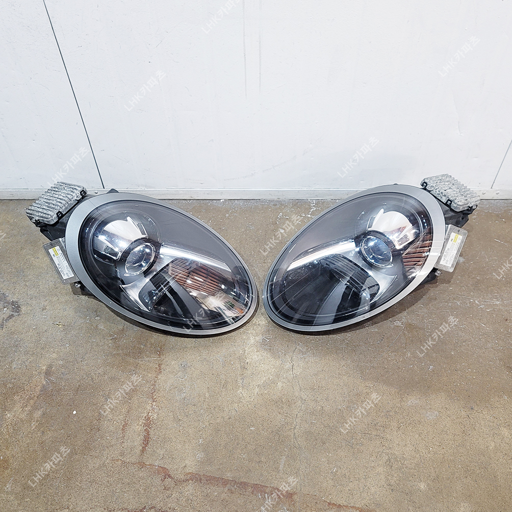 포르쉐 911 (991) 라이트 슈퍼카중고부품 16-20