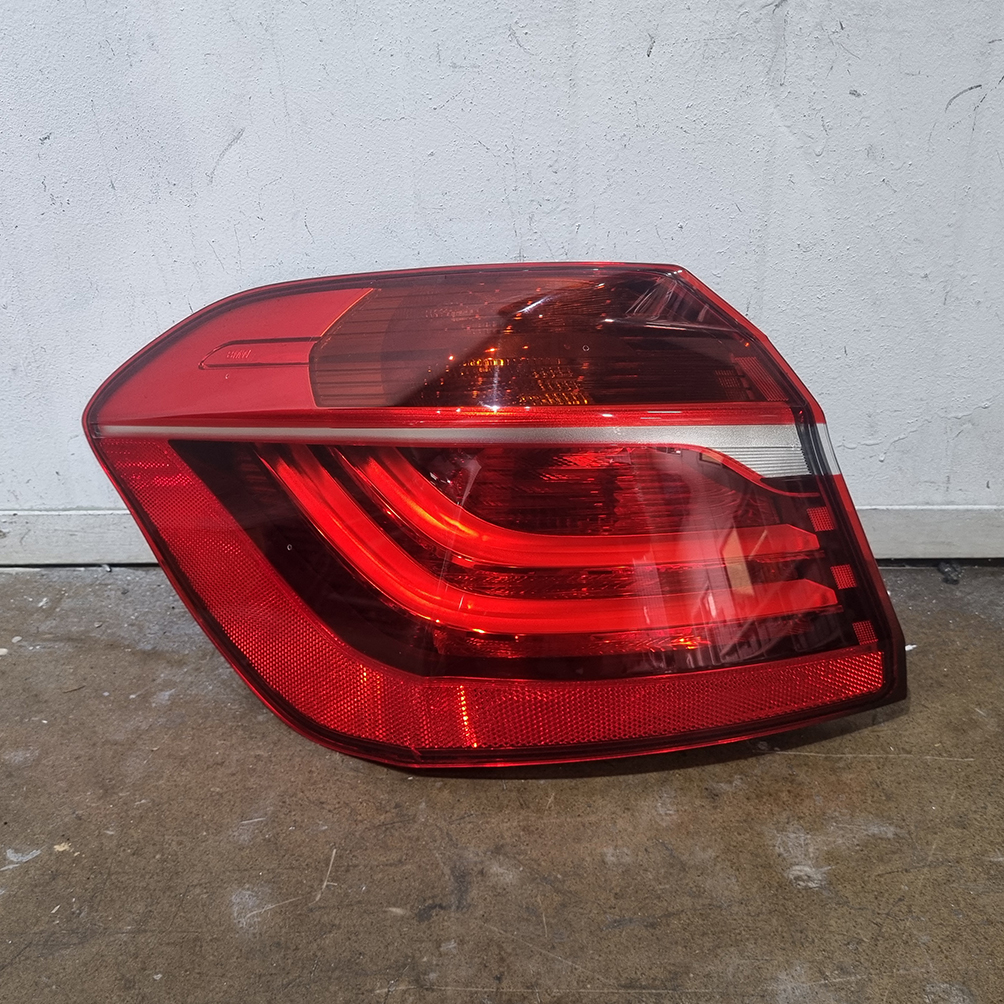 BMW 2시리즈 F45 후미등 라이트복원