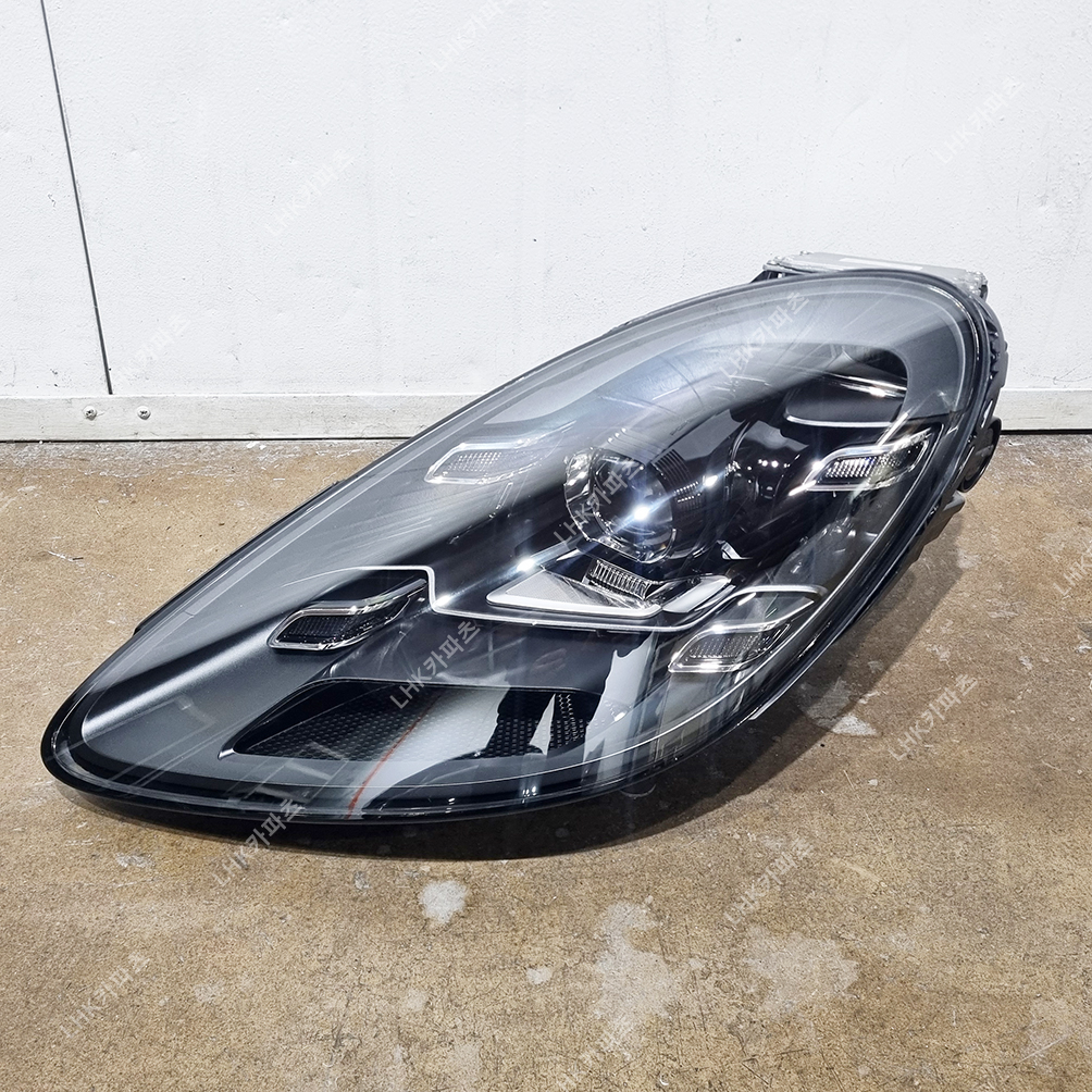 포르쉐 718 박스터 982 라이트 LED 슈퍼카중고부품 18-24