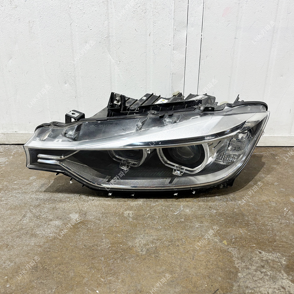 BMW 3시리즈 F30 전기 라이트 제논 운전석 수입차중고부품 12-15