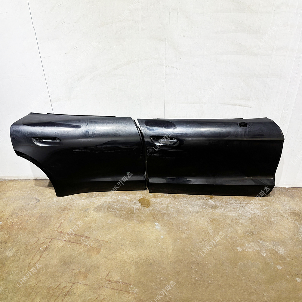 포르쉐 타이칸 9J 전기 앞뒤도어 슈퍼카중고부품 20~24